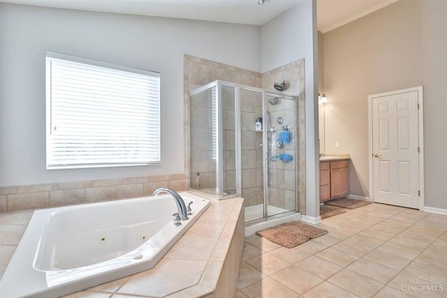 5614 Williamsburg Way, Fairfield, OH 45014