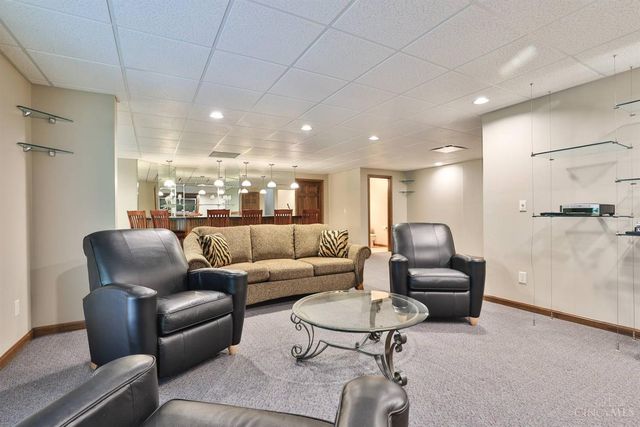 5614 Williamsburg Way, Fairfield, OH 45014