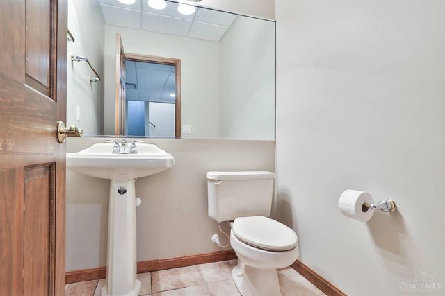 5614 Williamsburg Way, Fairfield, OH 45014