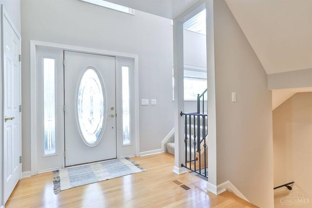 5614 Williamsburg Way, Fairfield, OH 45014