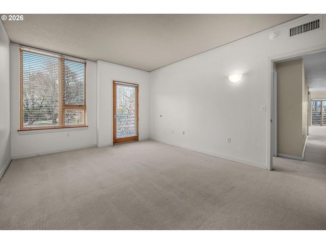 1132 Sw 19TH Ave 411, Portland, OR 97205