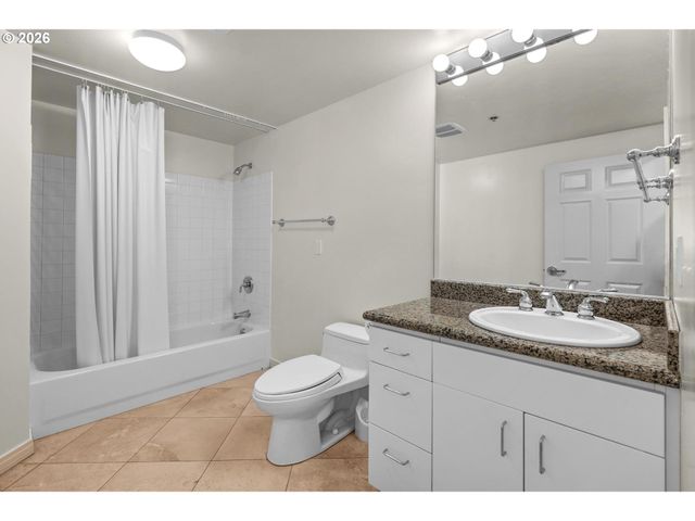 1132 Sw 19TH Ave 411, Portland, OR 97205