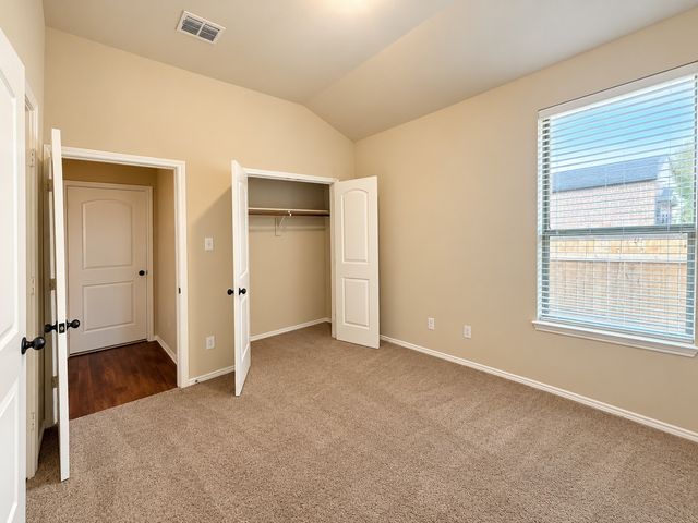 1426 Ravenwood Drive, Mansfield, TX 76063