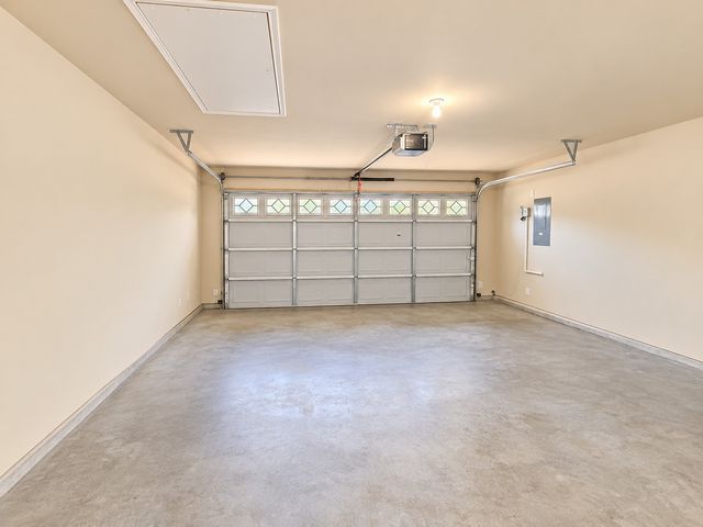1426 Ravenwood Drive, Mansfield, TX 76063
