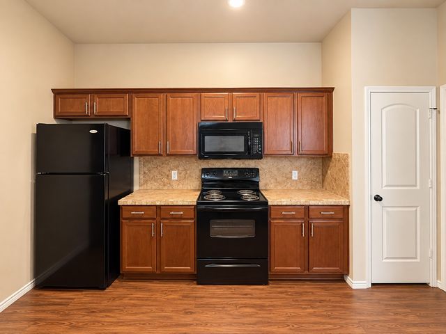 1426 Ravenwood Drive, Mansfield, TX 76063