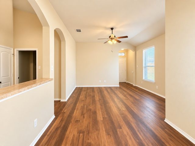 1426 Ravenwood Drive, Mansfield, TX 76063