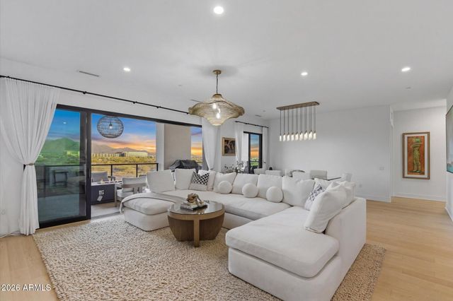 19355 N 73rd Way C-3011, Scottsdale, AZ 85255