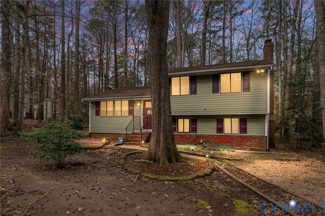 13313 Farm Crest Ct, Midlothian, VA 23112