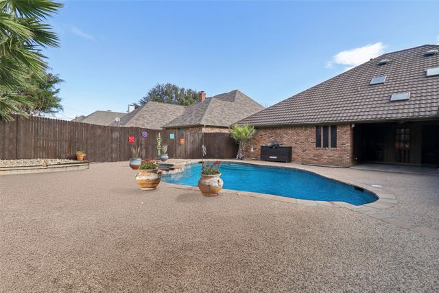 4212 Old Dominion Drive, Arlington, TX 76016