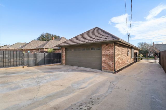 4212 Old Dominion Drive, Arlington, TX 76016