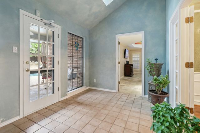 4212 Old Dominion Drive, Arlington, TX 76016