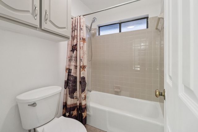 4212 Old Dominion Drive, Arlington, TX 76016