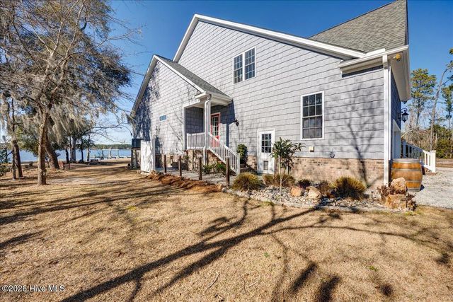 5544 Creek Pointe Road, New Bern, NC 28560