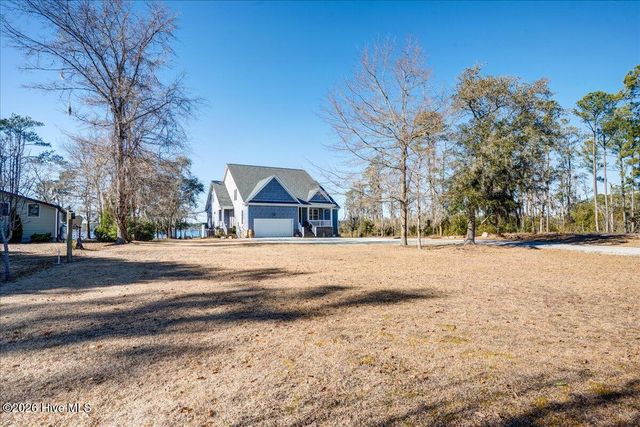 5544 Creek Pointe Road, New Bern, NC 28560