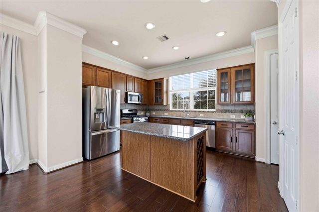 10702 Clearview Villa Place, Houston, TX 77025