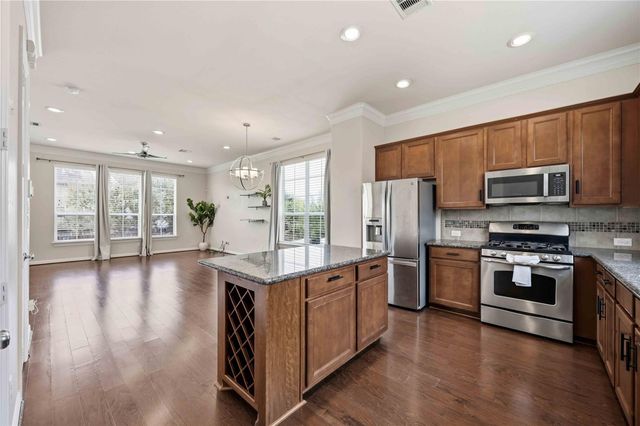 10702 Clearview Villa Place, Houston, TX 77025