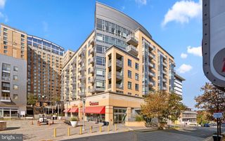 6506 AMERICA BLVD #703, Hyattsville, MD 20782
