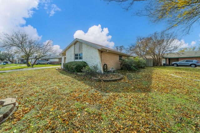 217 Skylark Street, Mesquite, TX 75149