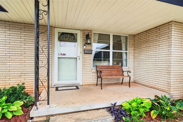 212 Vine Street, Yukon, OK 73099