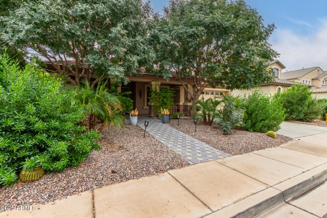 837 E DRY CREEK Road, San Tan Valley, AZ 85143