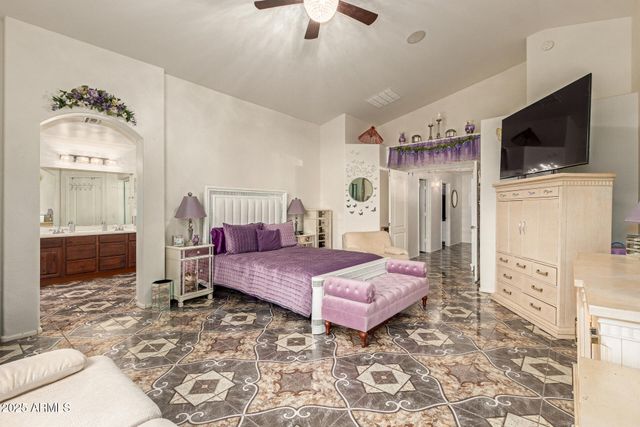 837 E DRY CREEK Road, San Tan Valley, AZ 85143