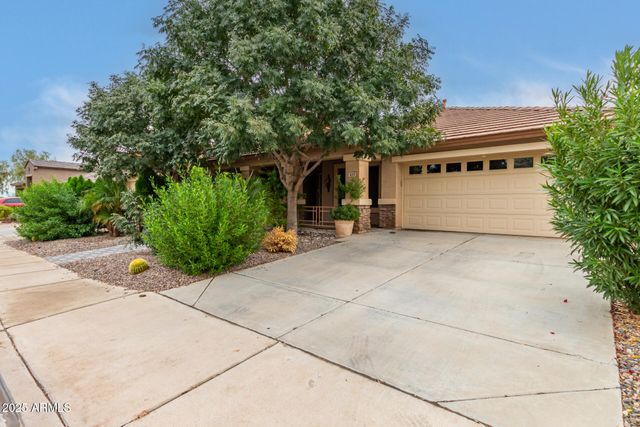 837 E DRY CREEK Road, San Tan Valley, AZ 85143