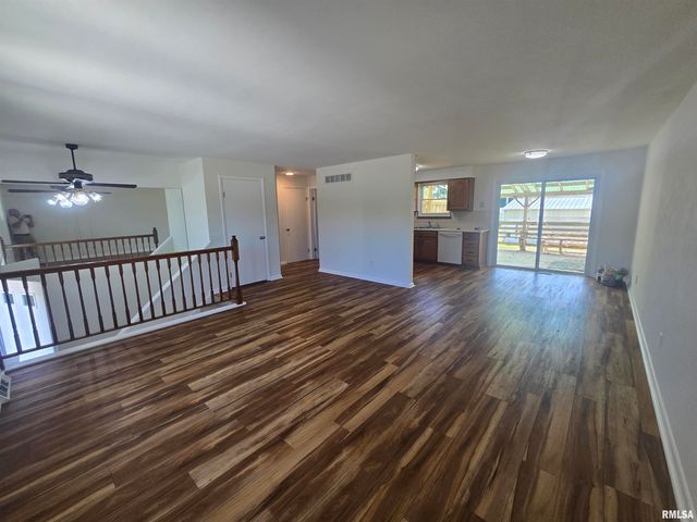 1149 PERRY Street, East Peoria, IL 61611