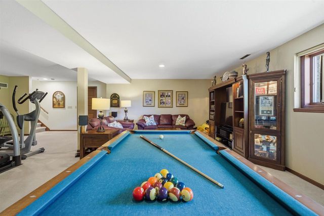 30 COUNTRY CLUB COURT, Fond Du Lac, WI 54935