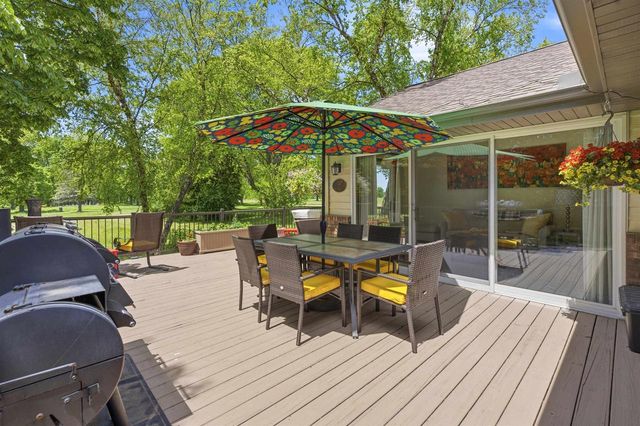 30 COUNTRY CLUB COURT, Fond Du Lac, WI 54935