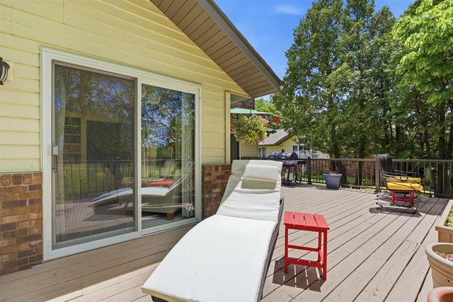 30 COUNTRY CLUB COURT, Fond Du Lac, WI 54935