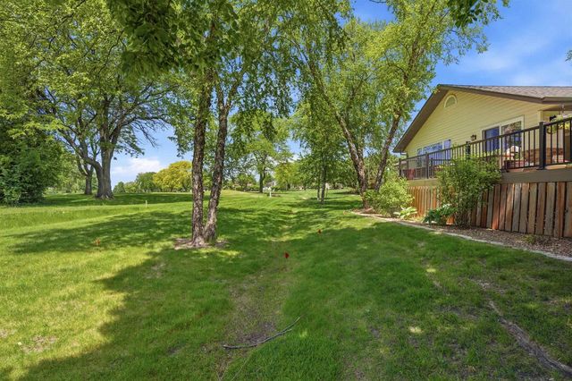 30 COUNTRY CLUB COURT, Fond Du Lac, WI 54935
