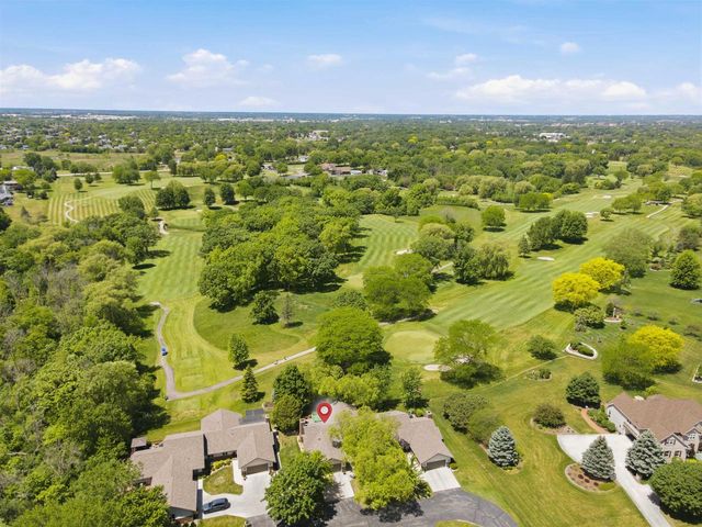 30 COUNTRY CLUB COURT, Fond Du Lac, WI 54935