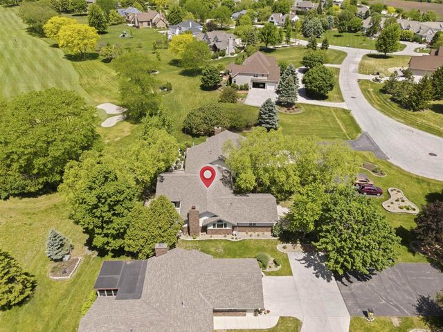 30 COUNTRY CLUB COURT, Fond Du Lac, WI 54935