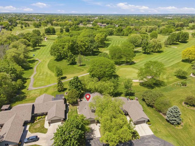 30 COUNTRY CLUB COURT, Fond Du Lac, WI 54935