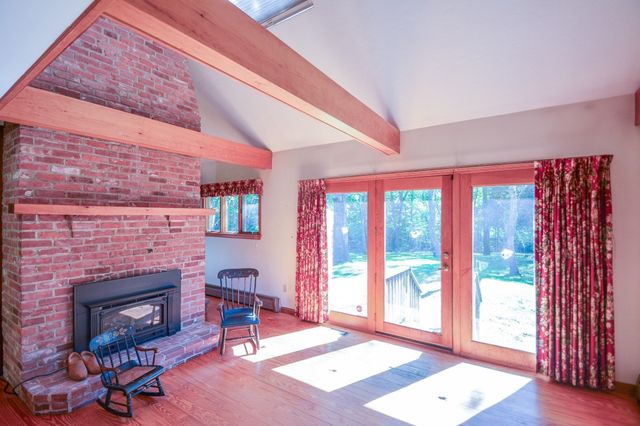 18 Town Landing Rd, Berkley, MA 02779
