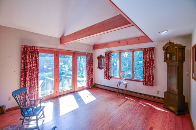 18 Town Landing Rd, Berkley, MA 02779