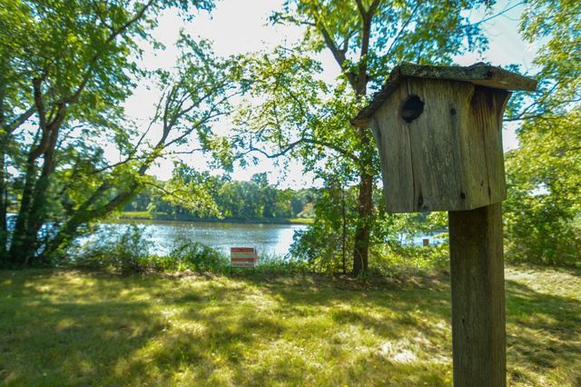 18 Town Landing Rd, Berkley, MA 02779