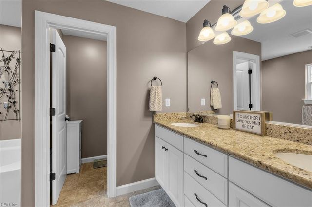 2700 Gaston LN, Virginia Beach, VA 23456