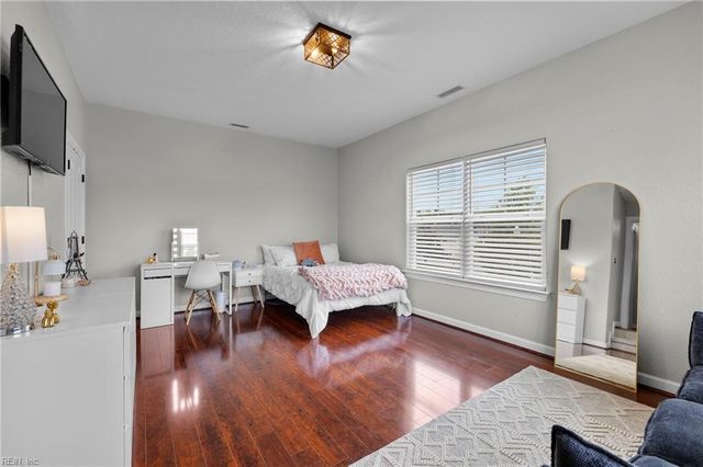 2700 Gaston LN, Virginia Beach, VA 23456
