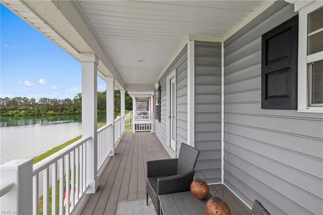 2700 Gaston LN, Virginia Beach, VA 23456