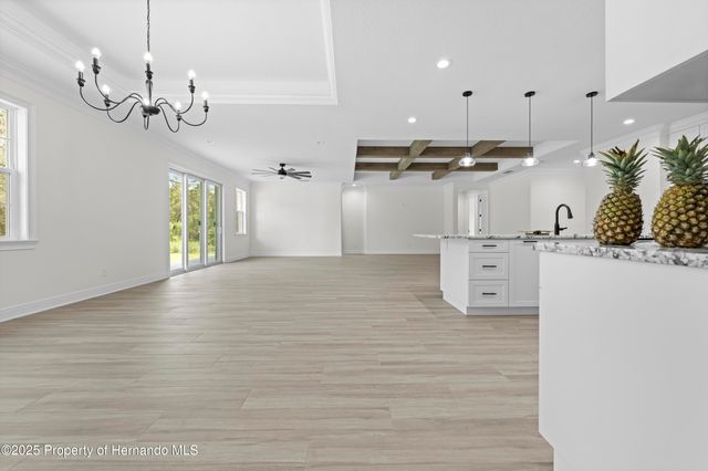 18130 Parrot Road, Weeki Wachee, FL 34614