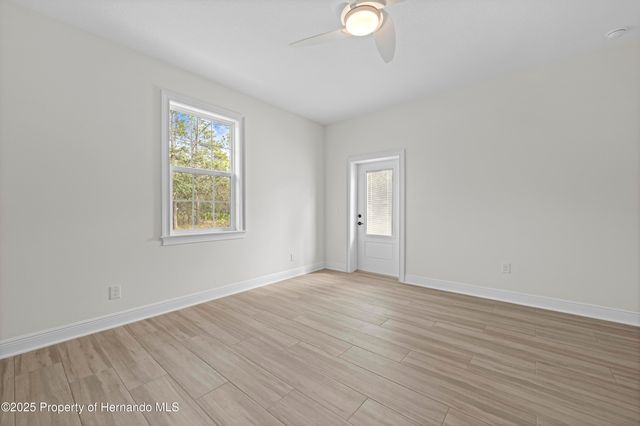 18130 Parrot Road, Weeki Wachee, FL 34614