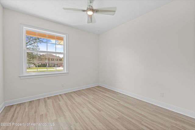 18130 Parrot Road, Weeki Wachee, FL 34614