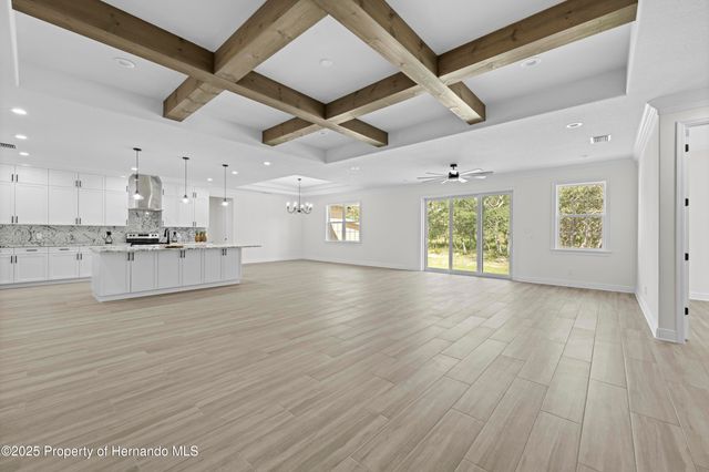 18130 Parrot Road, Weeki Wachee, FL 34614
