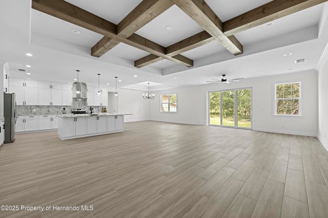 18130 Parrot Road, Weeki Wachee, FL 34614