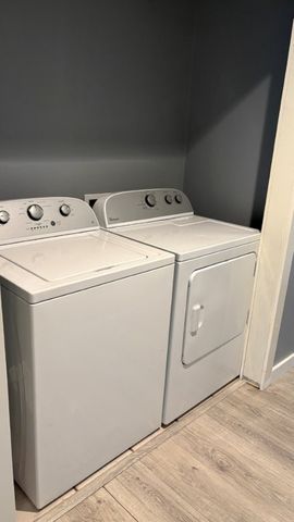 619 E 1st Street, Gentry, AR 72734