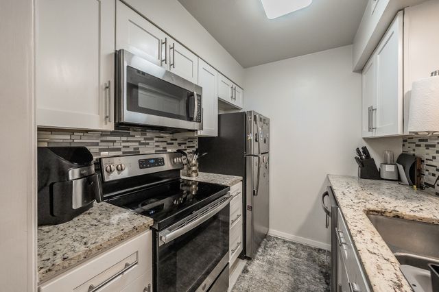 12816 Midway Road 2063, Dallas, TX 75244