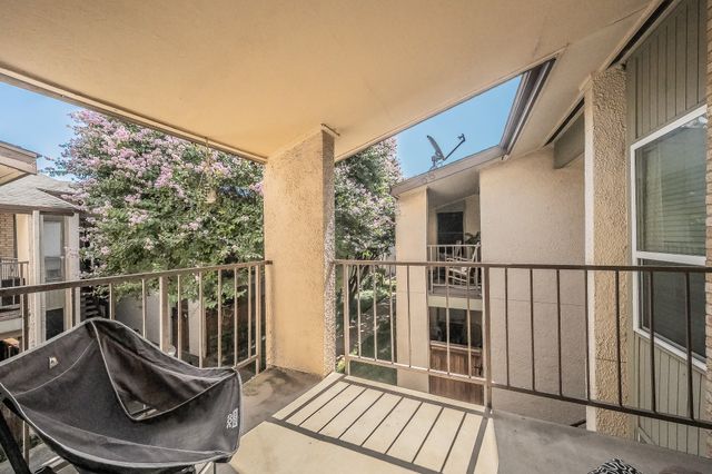 12816 Midway Road 2063, Dallas, TX 75244