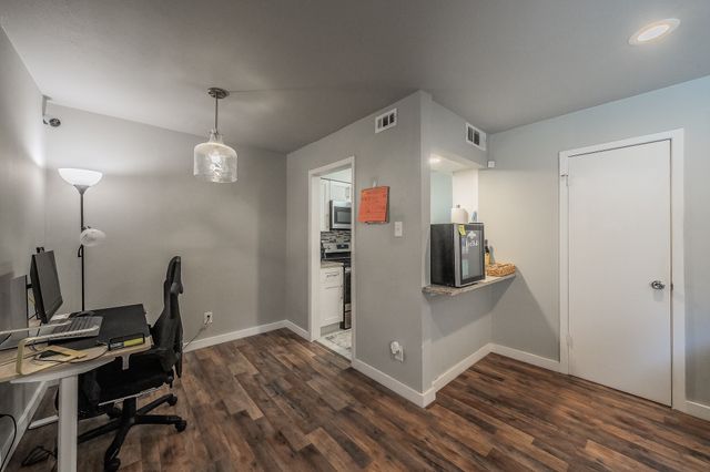 12816 Midway Road 2063, Dallas, TX 75244