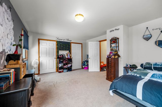 46 Dutton Road, Hardwick, VT 05843